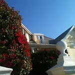 Cheviot Place Guest House