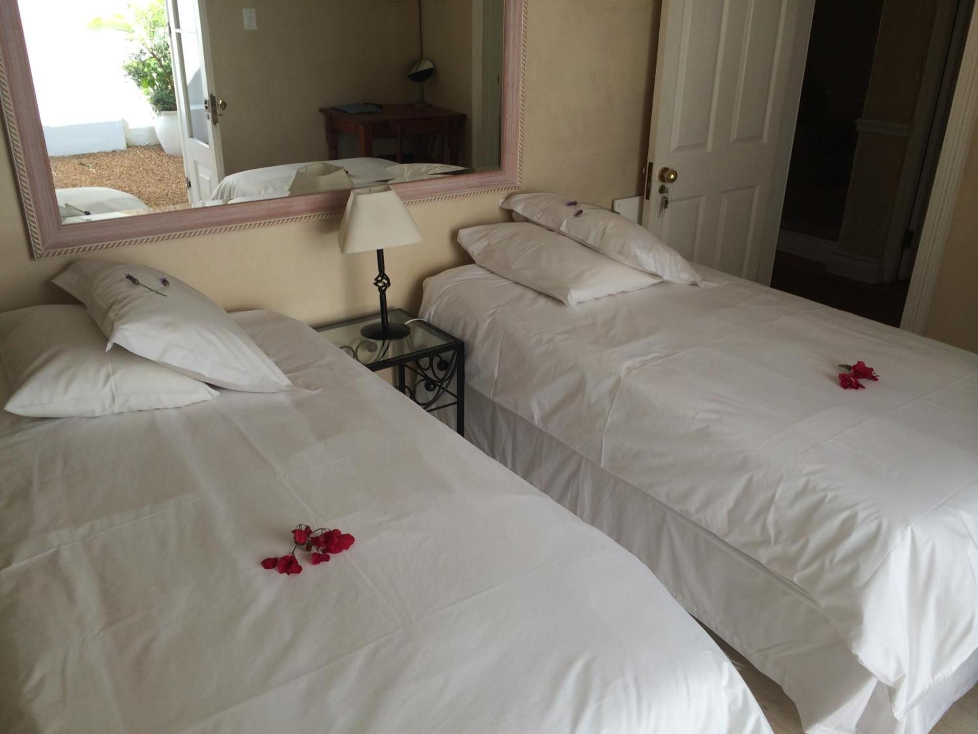 Guest house Cheviot Place Cape Town